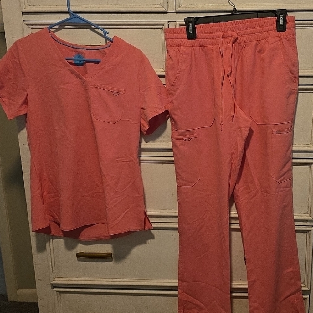 Baby Pink Scrub Top and Pants Set By ZAVATE STUDIO. NWOT. Pants Are Regular Leng